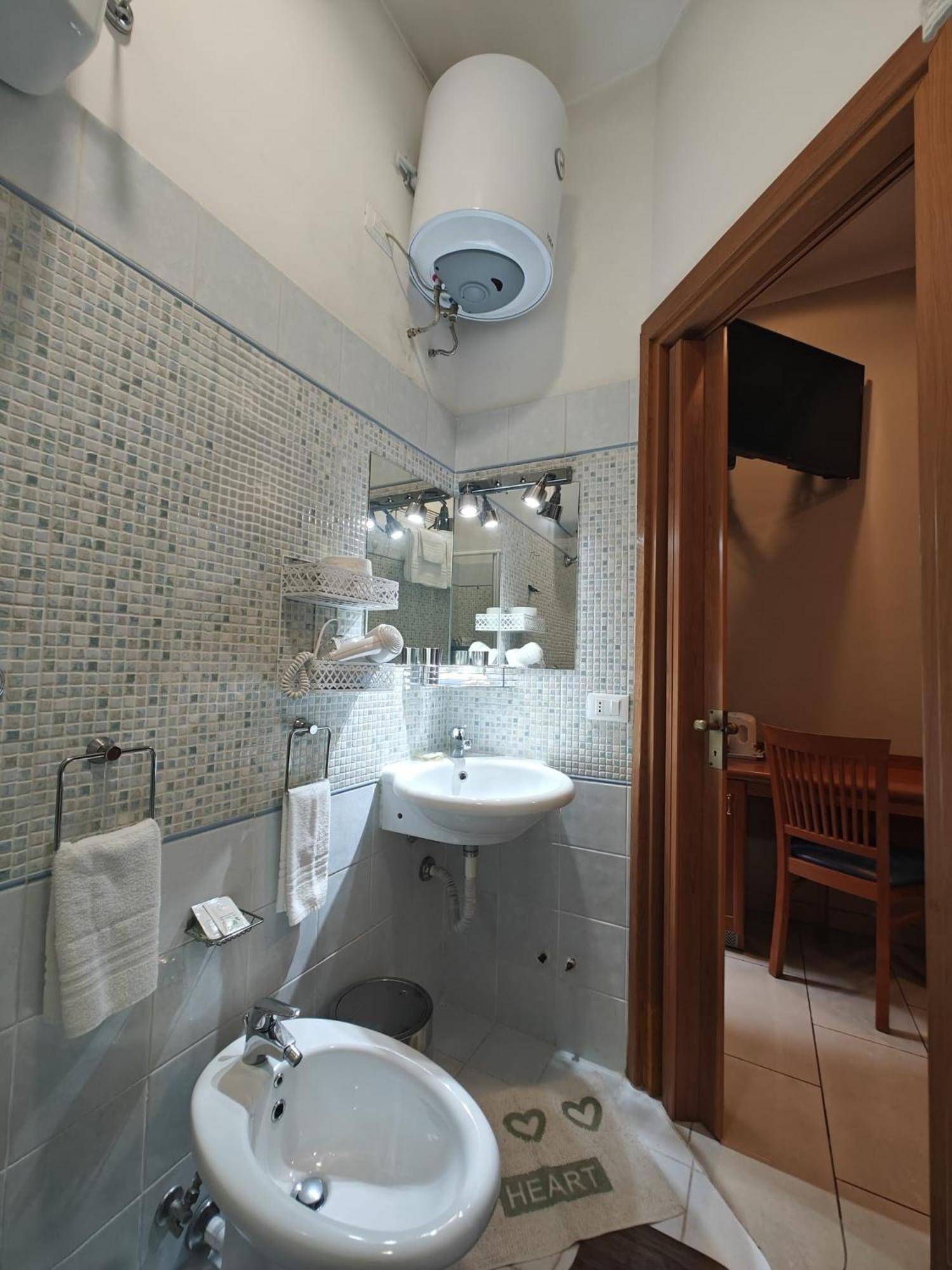 Domus Roxy Otel Roma Dış mekan fotoğraf